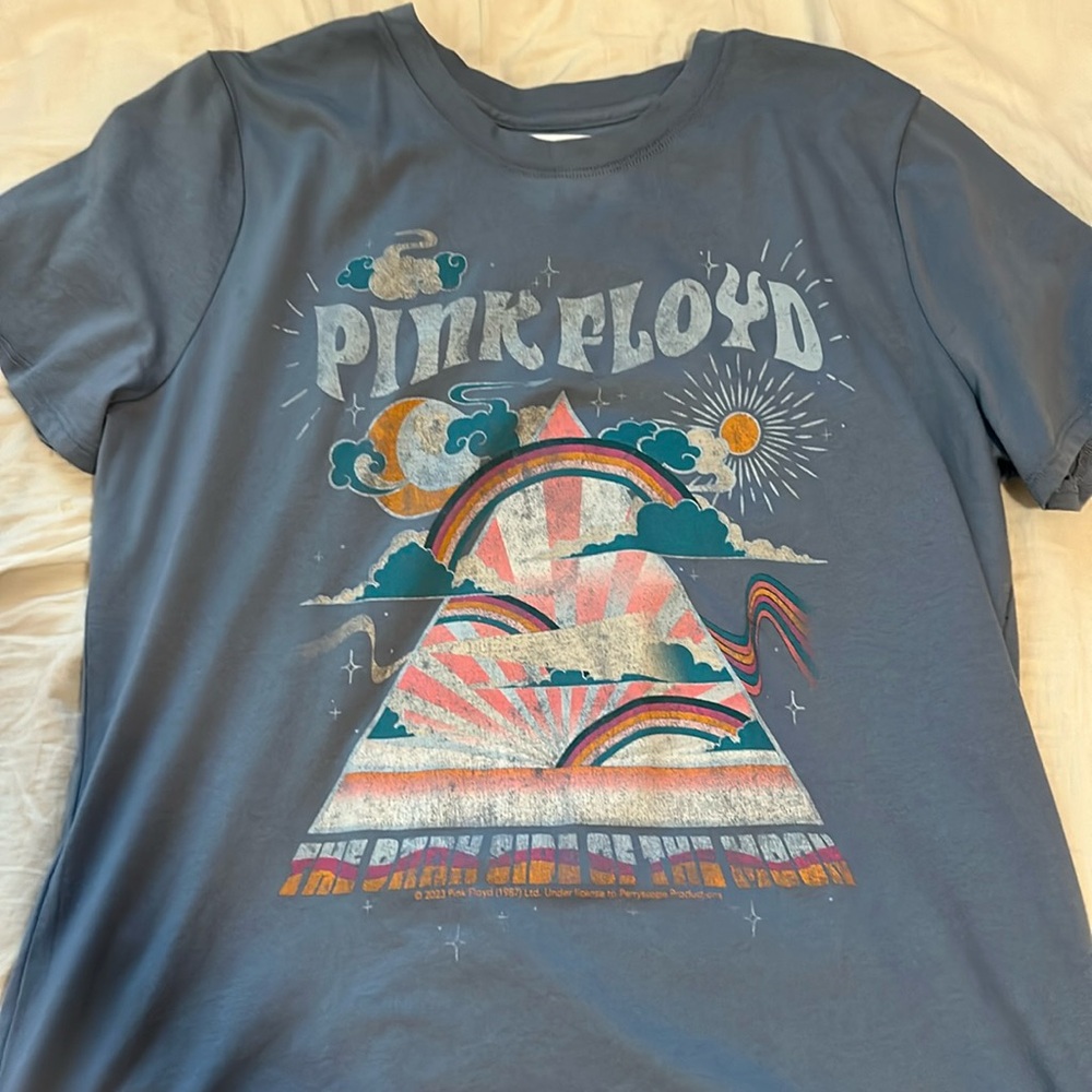 blue oversized graphic tee